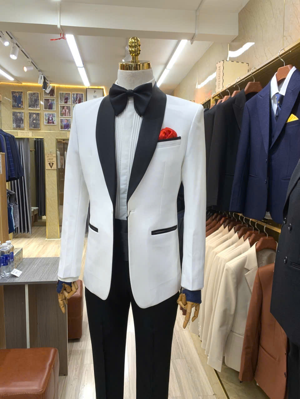 Ba kiểu ve áo vest thường gặp — 8