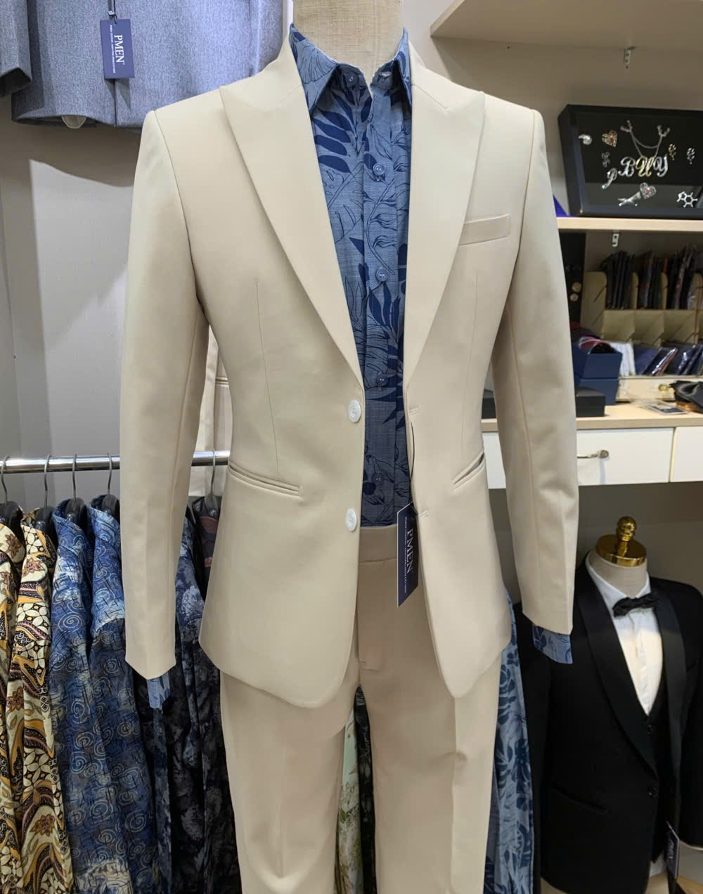 Chuẩn bị vest đi làm trong mùa mưa — 6