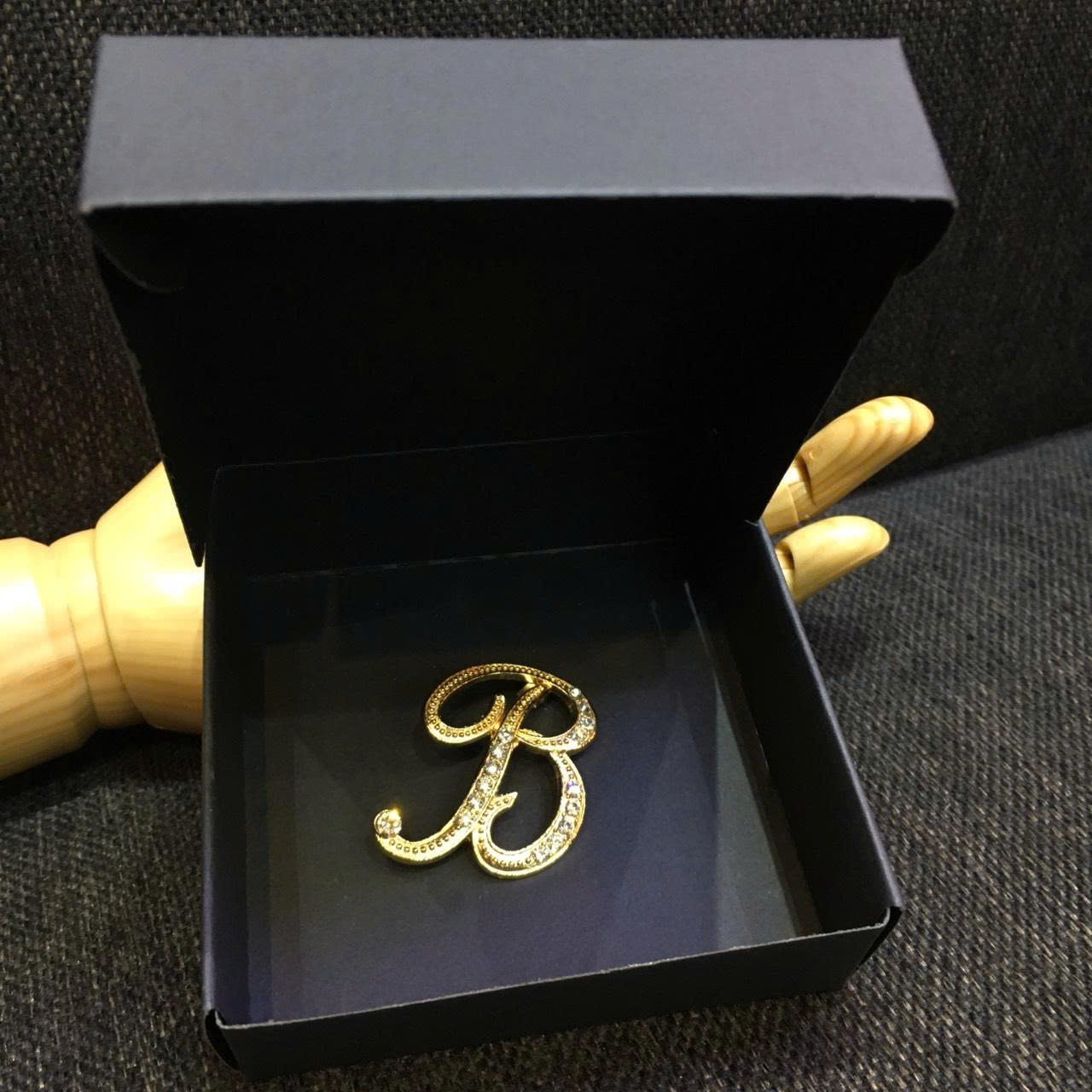 Ghim cài ve áo vest (Lapel Pin) - Kí tự Alphabet — 1