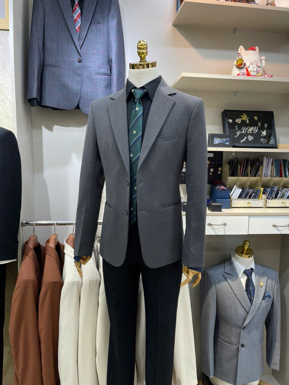 Vest may sẵn chỉnh sửa khác may đo thế nào? — 7