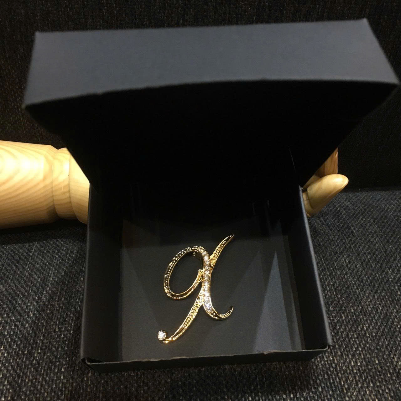 Ghim cài ve áo vest (Lapel Pin) - Kí tự Alphabet — 1