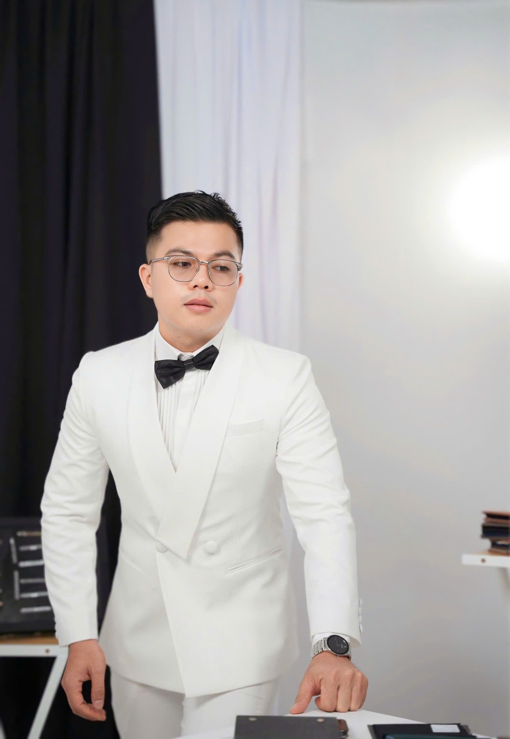 Trắng Medium 2025 Mẫu Thiết Kế Áo Vest + Quần — 1