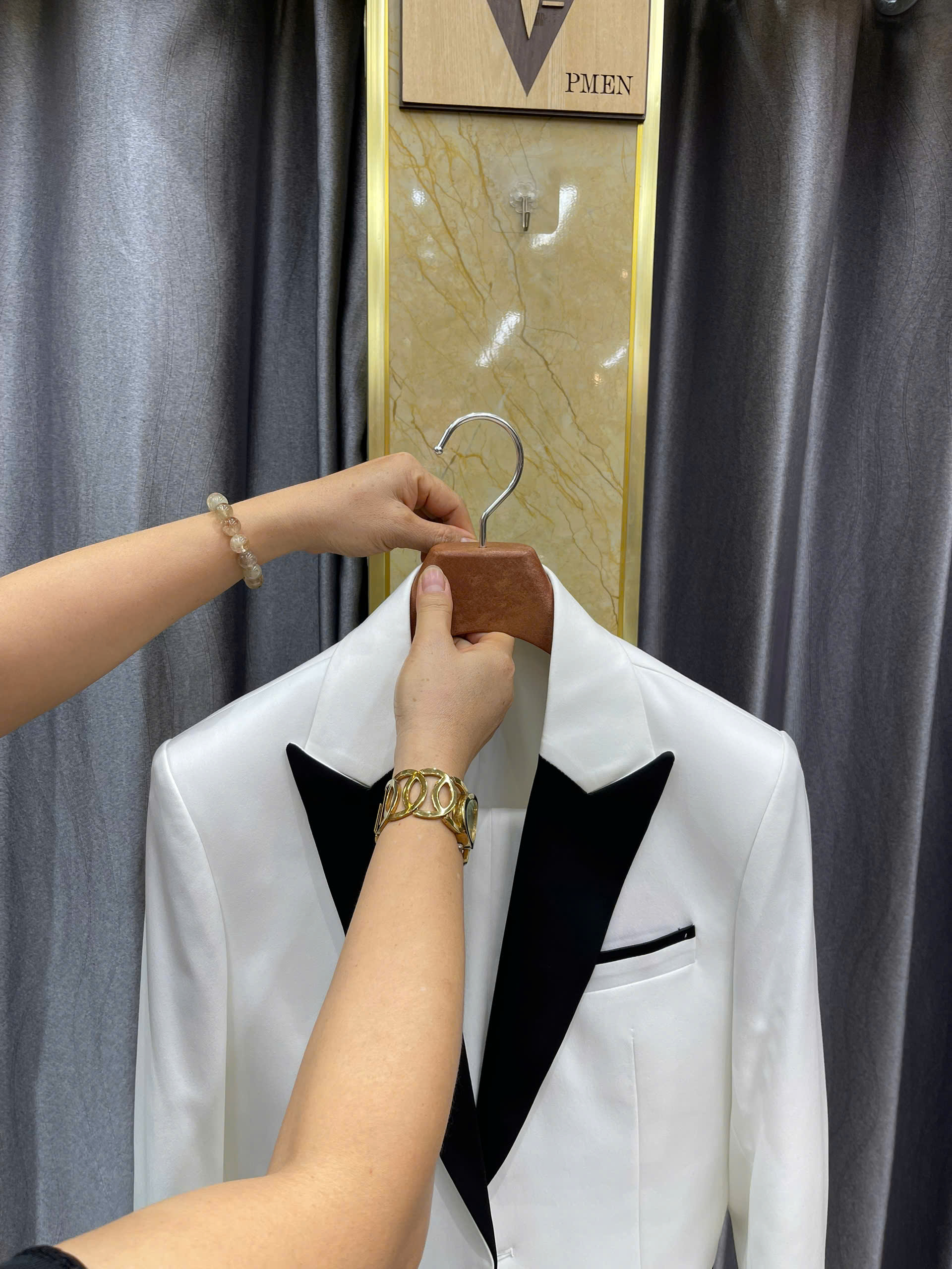 Vest bị ướt mưa: lưu ý trước khi cất — 5