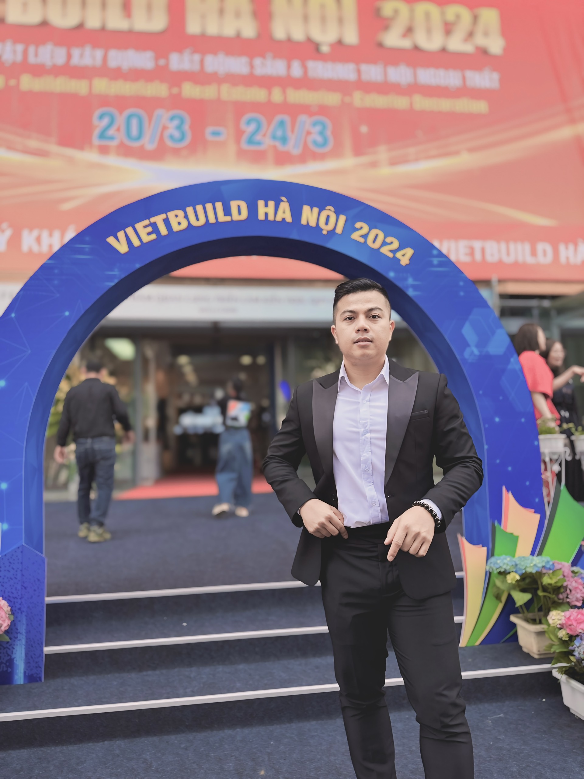 Slim fit và phom thoải mái: chọn theo cơ thể — 2