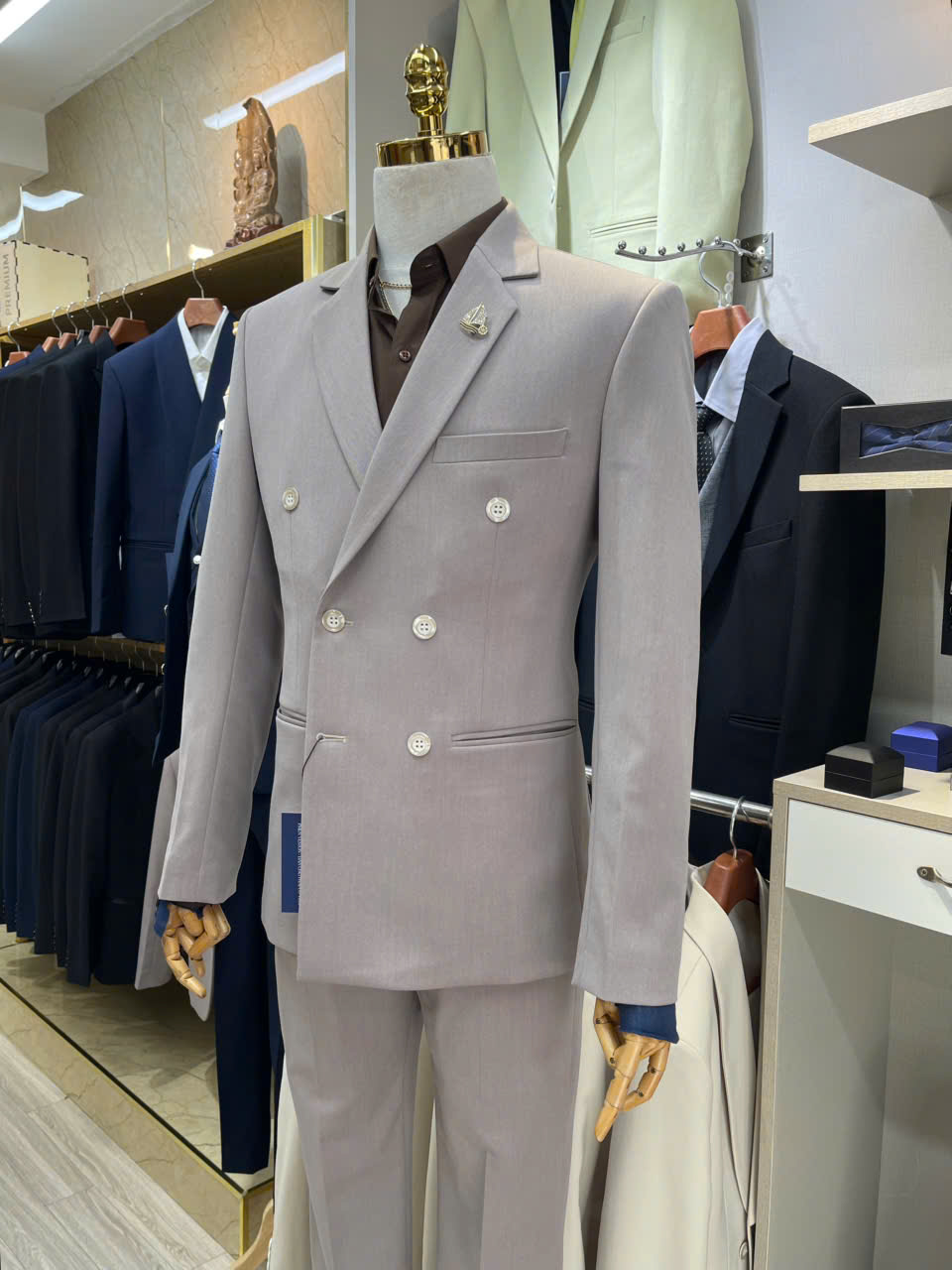 Nhóm Bigsize - Màu Xám Be - Dòng Medium - Bộ Vest 6 Khuy — 1
