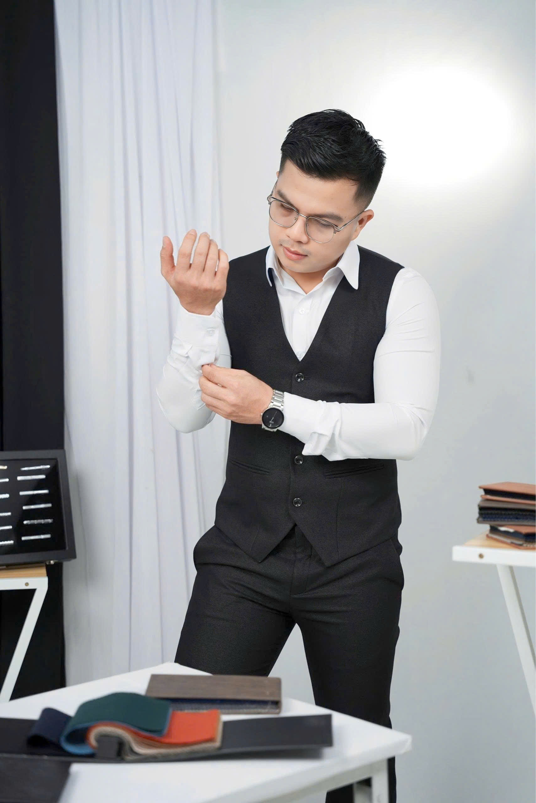 Đen - PREMIUM 2025 Áo Vest Ve Nhọn Bạ + Quần — 2