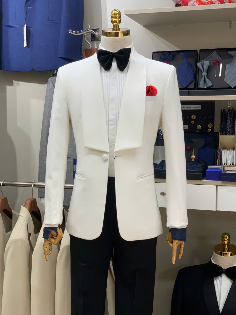 Ba kiểu ve áo vest thường gặp — 10